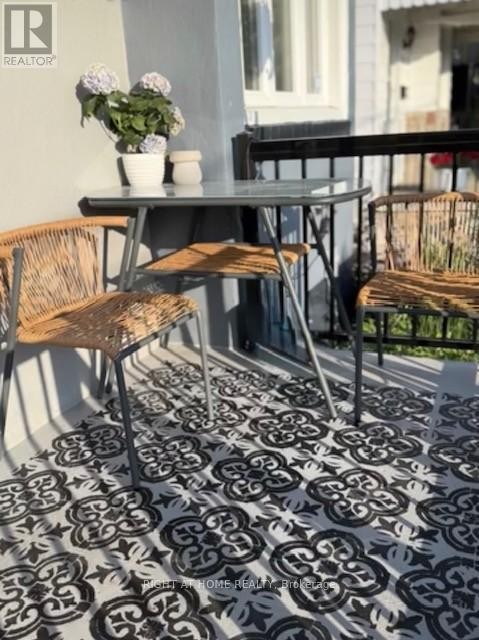 












47 RONALD AVENUE

,
Toronto (Briar Hill-Belgravia),




Ontario
M6E4M8

