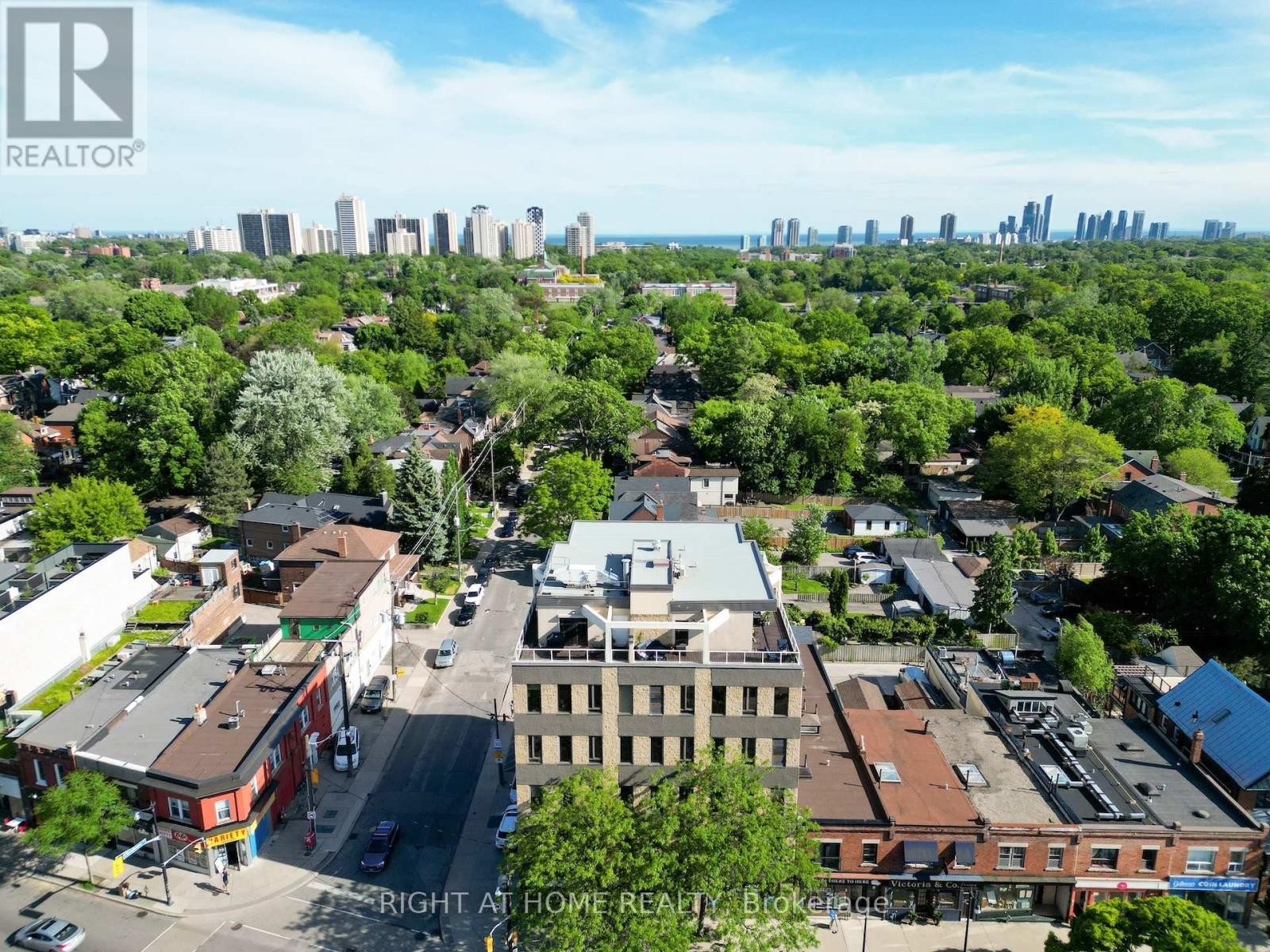 












504 - 1 ST JOHNS ROAD

,
Toronto (Junction Area),




Ontario
M6P1T7

