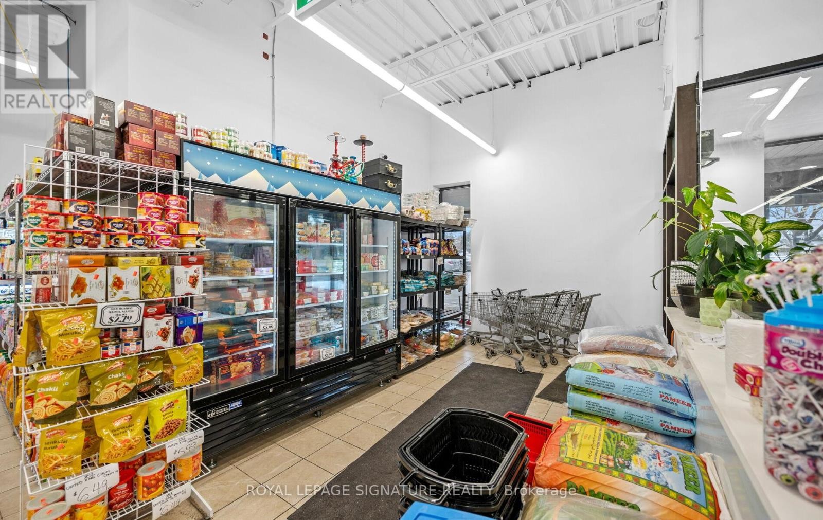 












1A - 3200 ERIN MILLS PARKWAY

,
Mississauga (Erin Mills),




Ontario
L5L1W8

