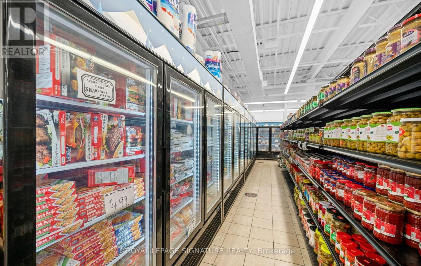 












1A - 3200 ERIN MILLS PARKWAY

,
Mississauga (Erin Mills),




Ontario
L5L1W8

