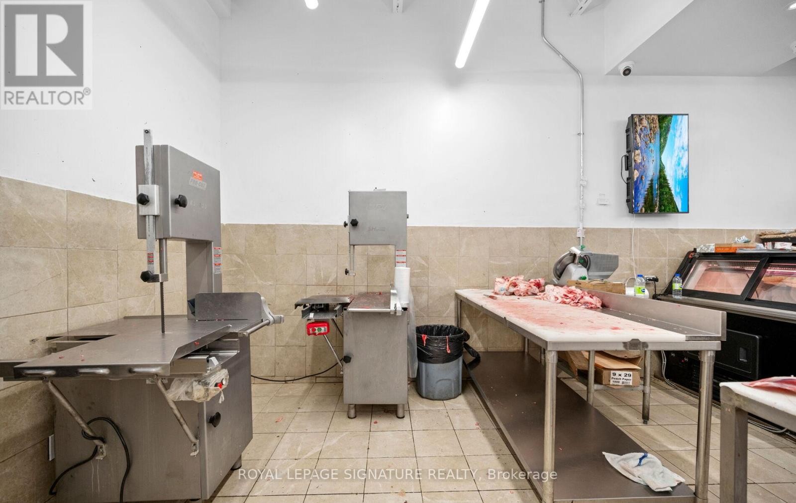 












1A - 3200 ERIN MILLS PARKWAY

,
Mississauga (Erin Mills),




Ontario
L5L1W8

