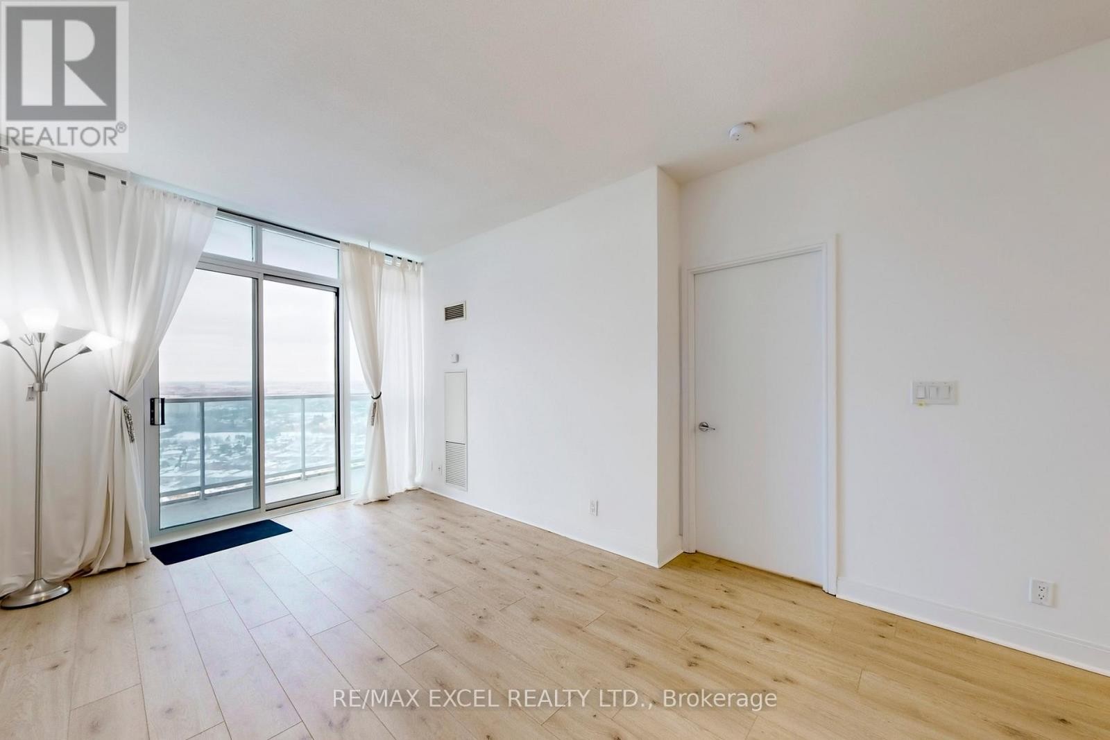 












2811 - 80 ABSOLUTE AVENUE

,
Mississauga (City Centre),




Ontario
L4Z0A5

