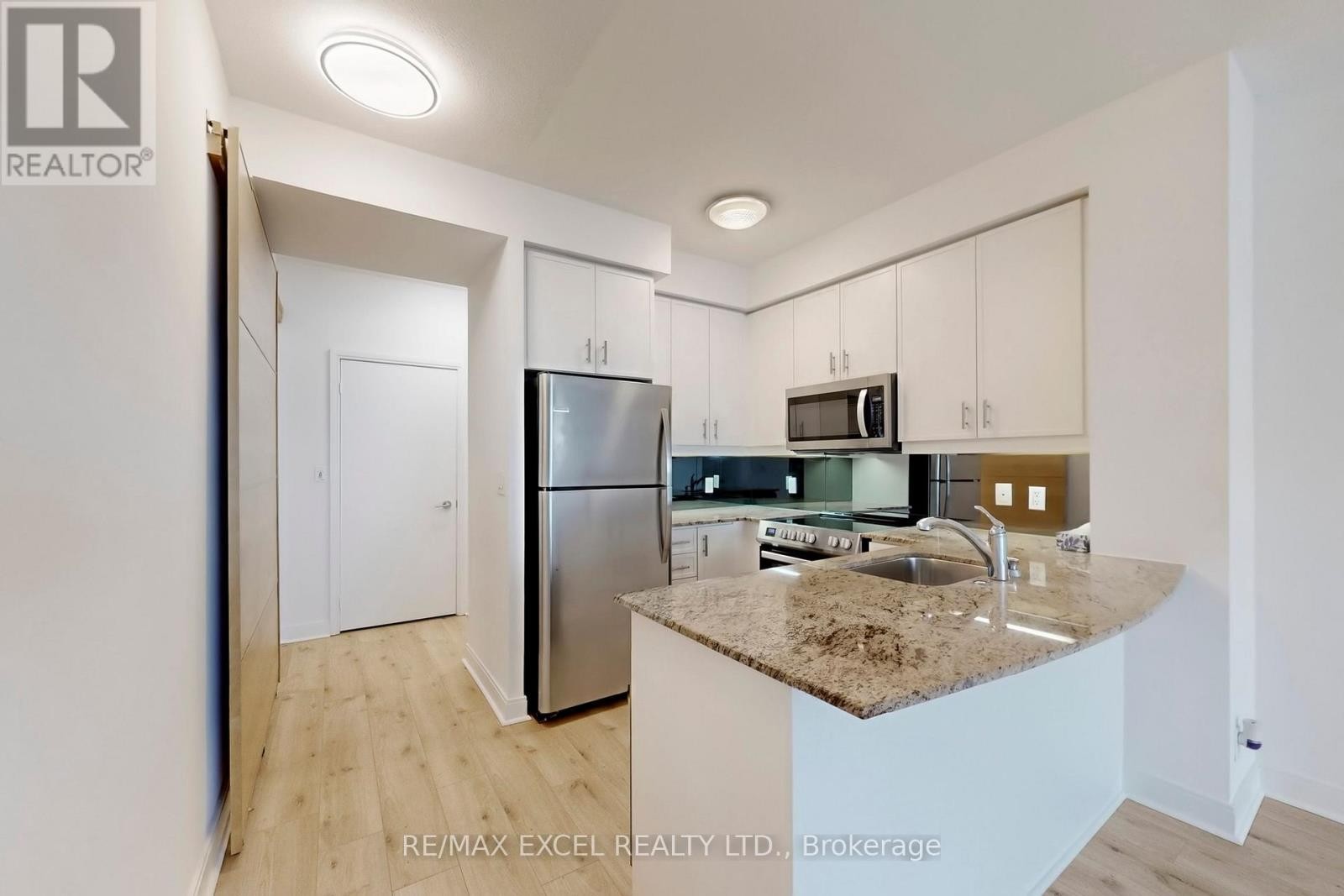 












2811 - 80 ABSOLUTE AVENUE

,
Mississauga (City Centre),




Ontario
L4Z0A5

