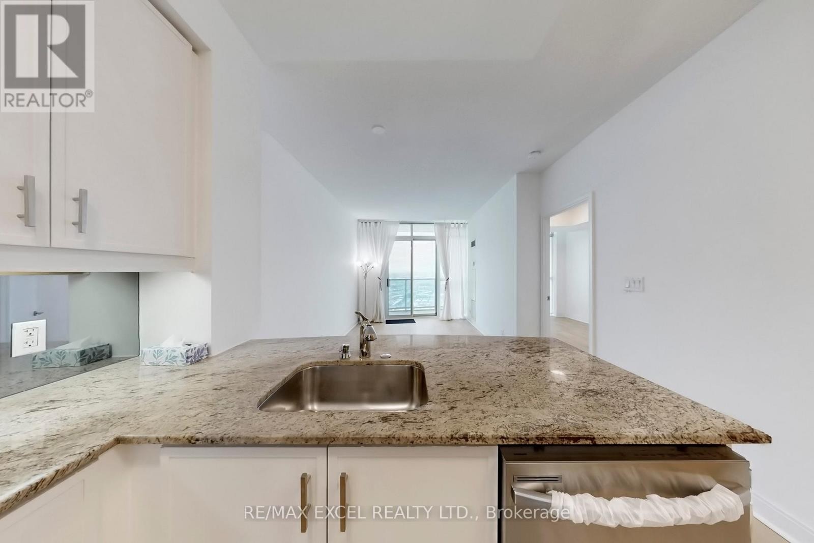 












2811 - 80 ABSOLUTE AVENUE

,
Mississauga (City Centre),




Ontario
L4Z0A5

