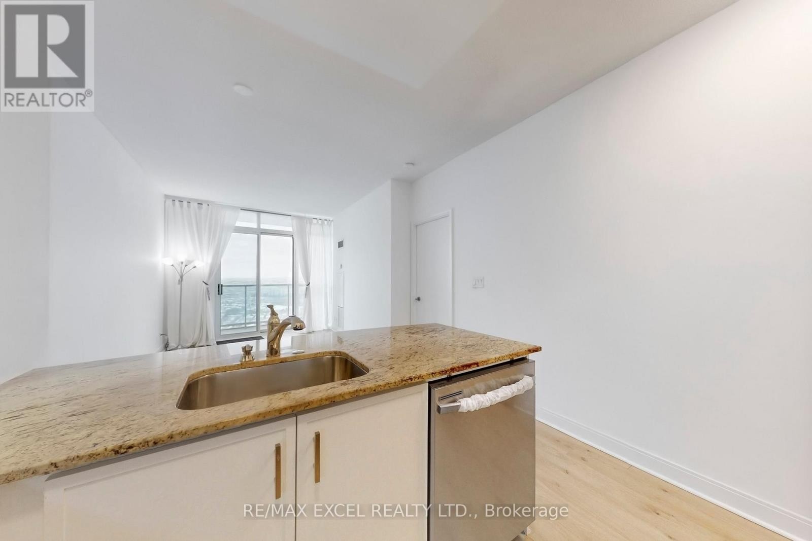 












2811 - 80 ABSOLUTE AVENUE

,
Mississauga (City Centre),




Ontario
L4Z0A5

