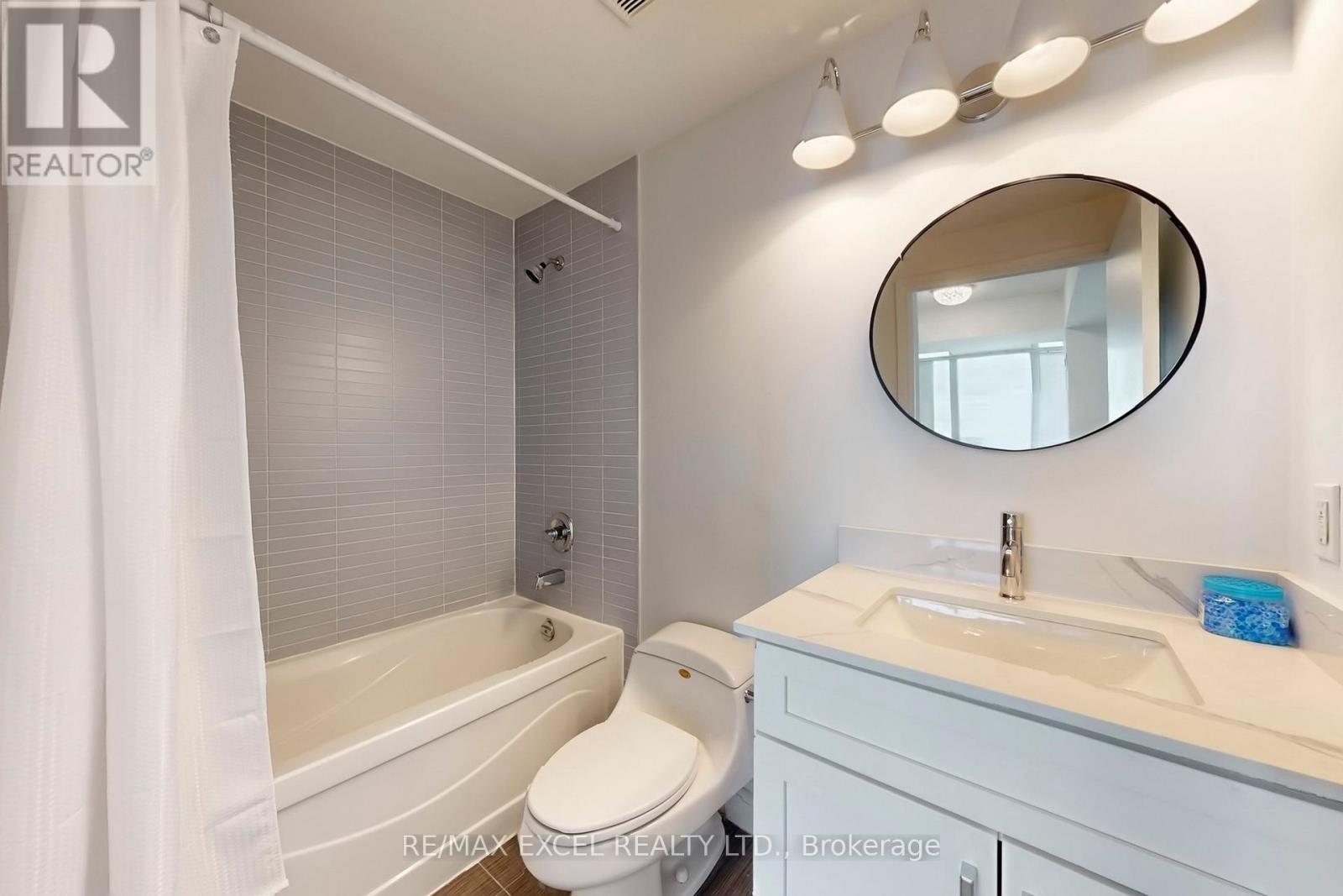 












2811 - 80 ABSOLUTE AVENUE

,
Mississauga (City Centre),




Ontario
L4Z0A5

