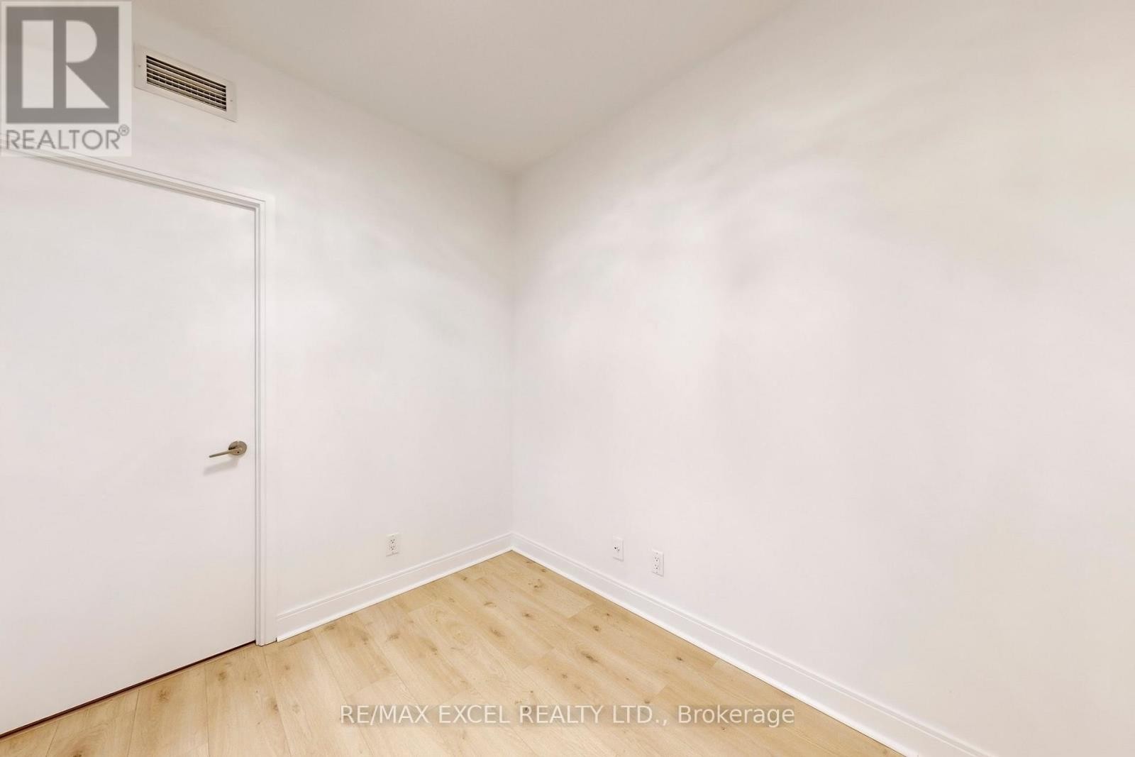 












2811 - 80 ABSOLUTE AVENUE

,
Mississauga (City Centre),




Ontario
L4Z0A5

