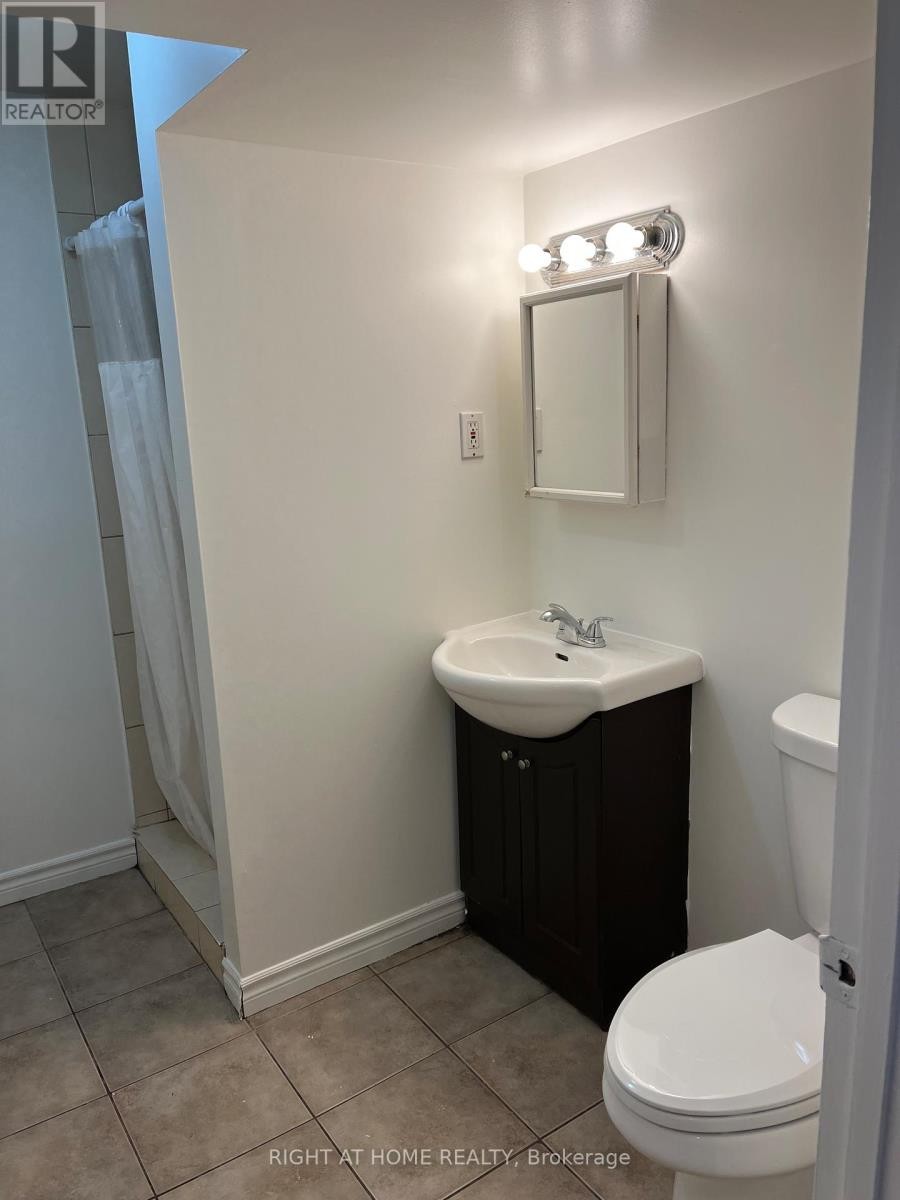 












LOWER LEVEL BSMENT - 26 PANORAMA CRESCENT

,
Brampton (Northgate),




Ontario
L6S3T9

