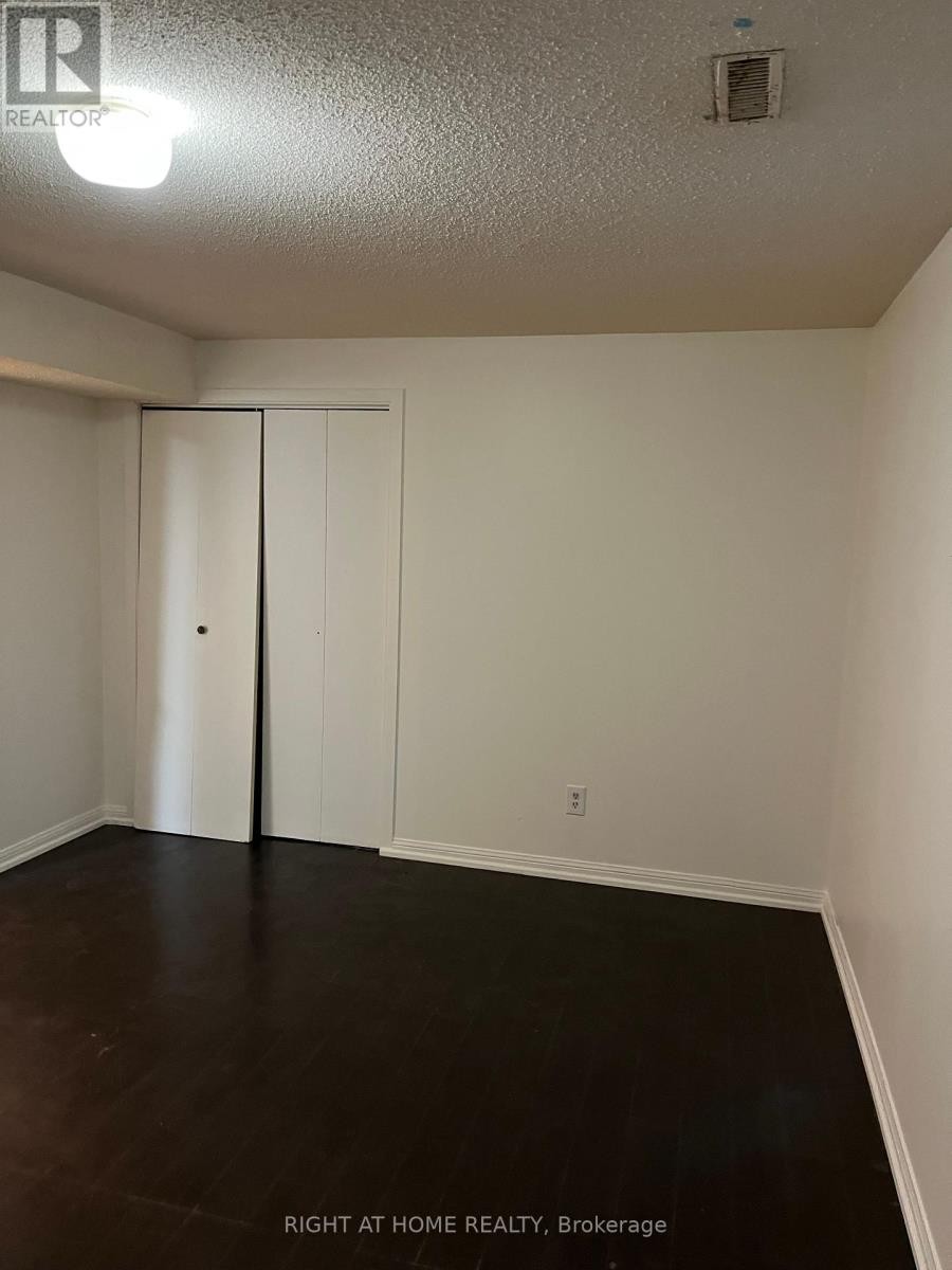 












LOWER LEVEL BSMENT - 26 PANORAMA CRESCENT

,
Brampton (Northgate),




Ontario
L6S3T9

