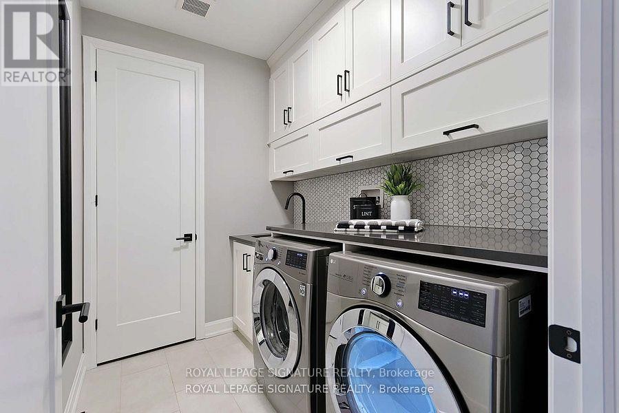 












1467 LAKEPORT CRESCENT

,
Oakville (JM Joshua Meadows),




Ontario
L6H3S1

