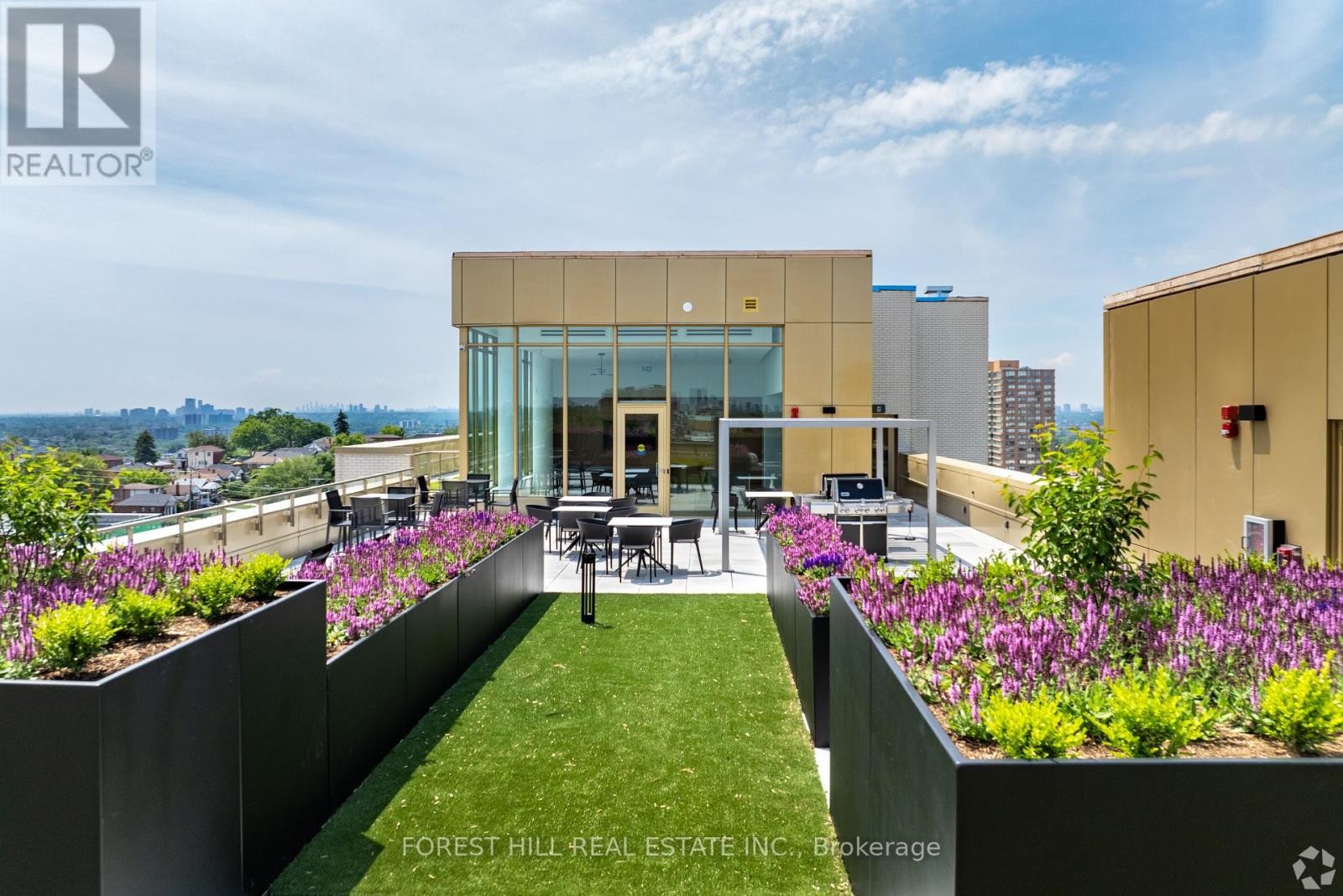 












616 - 9 CROHAM ROAD

,
Toronto (Briar Hill-Belgravia),




Ontario
M6E0B3

