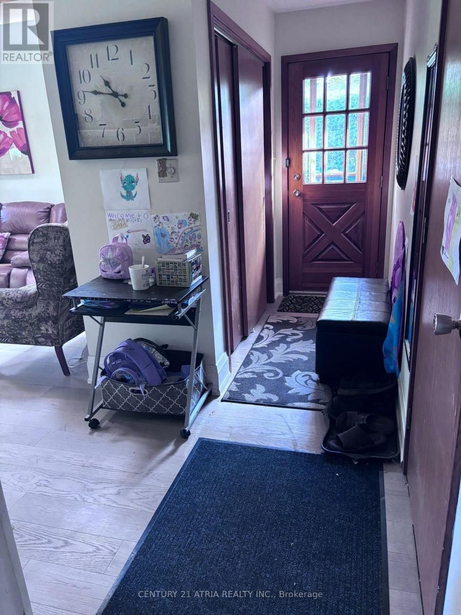 












ROOM 1 - 18 STAVELEY CRESCENT

,
Brampton (Brampton East),




Ontario
L6W2R9

