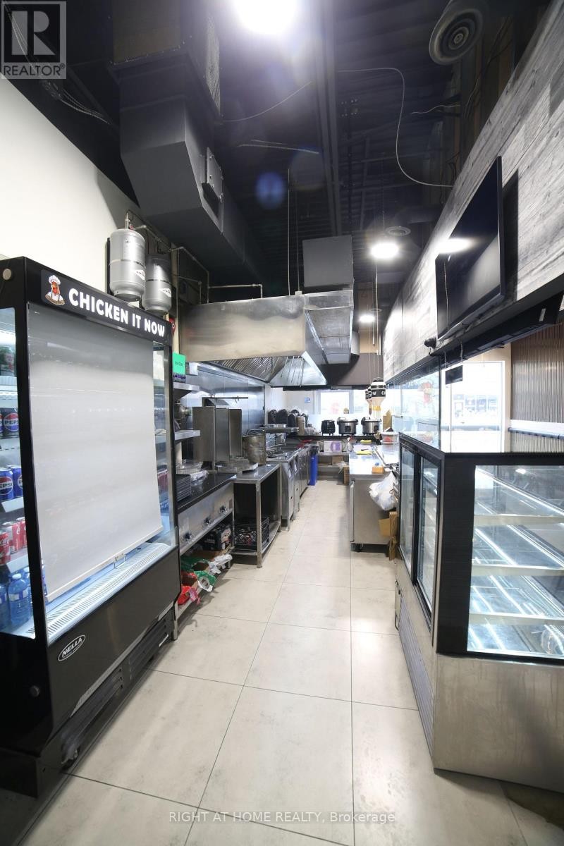 












25 - 3460 PLATINUM DRIVE

,
Mississauga (Churchill Meadows),




Ontario
L5M7N4

