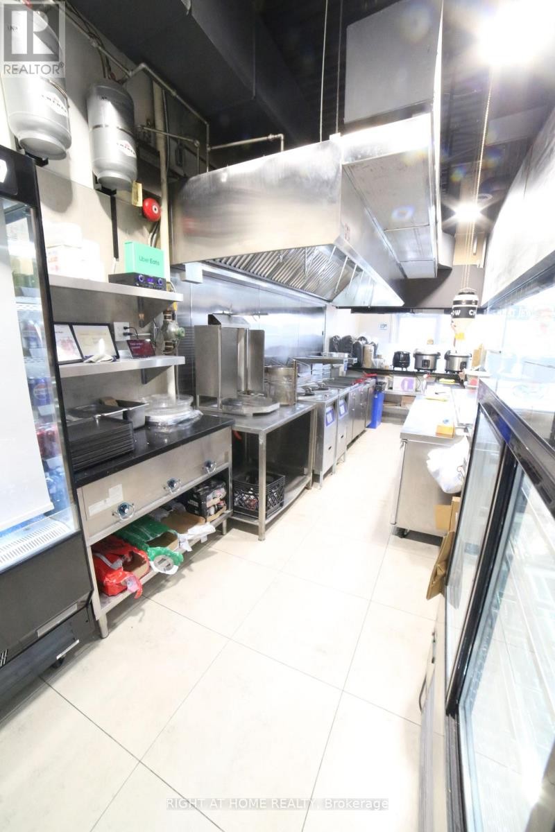 












25 - 3460 PLATINUM DRIVE

,
Mississauga (Churchill Meadows),




Ontario
L5M7N4

