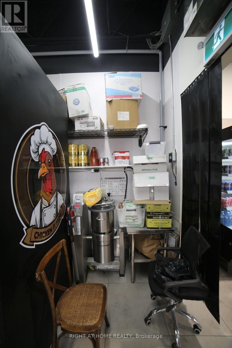 












25 - 3460 PLATINUM DRIVE

,
Mississauga (Churchill Meadows),




Ontario
L5M7N4

