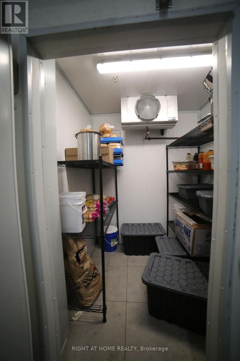 












25 - 3460 PLATINUM DRIVE

,
Mississauga (Churchill Meadows),




Ontario
L5M7N4

