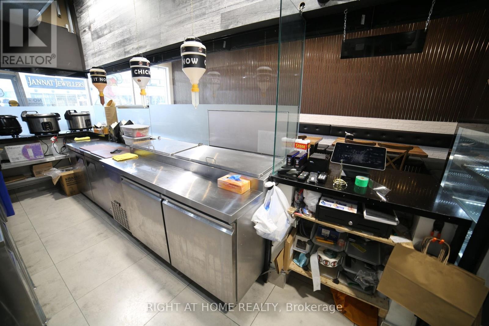 












25 - 3460 PLATINUM DRIVE

,
Mississauga (Churchill Meadows),




Ontario
L5M7N4

