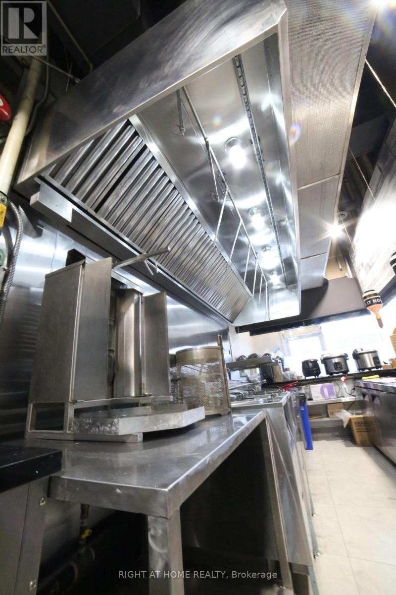 












25 - 3460 PLATINUM DRIVE

,
Mississauga (Churchill Meadows),




Ontario
L5M7N4

