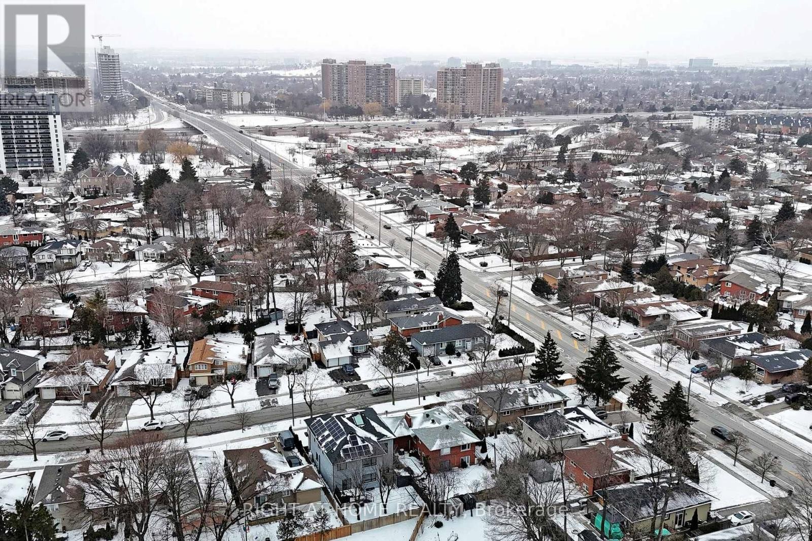 












129 MEADOWBANK ROAD

,
Toronto (Islington-City Centre West),




Ontario
M9B5E2

