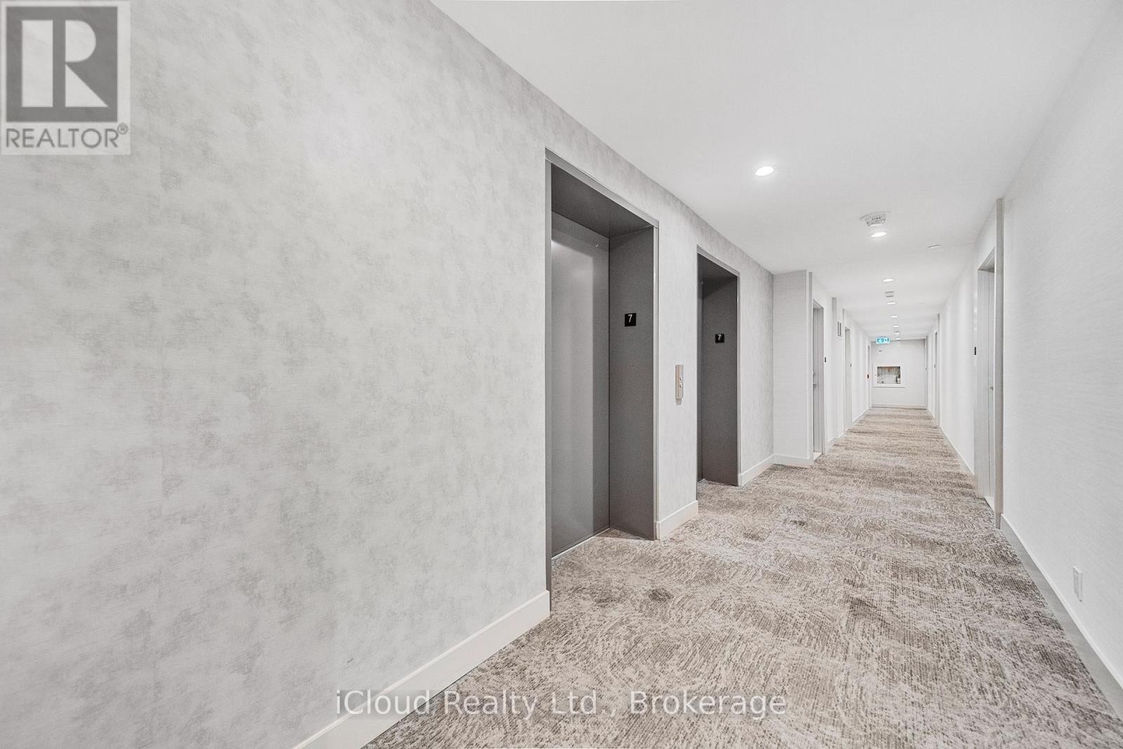 












709 - 215 VETERANS DRIVE

,
Brampton (Northwest Brampton),




Ontario
L7A4S6

