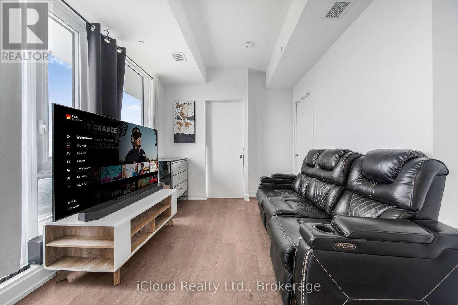 












709 - 215 VETERANS DRIVE

,
Brampton (Northwest Brampton),




Ontario
L7A4S6

