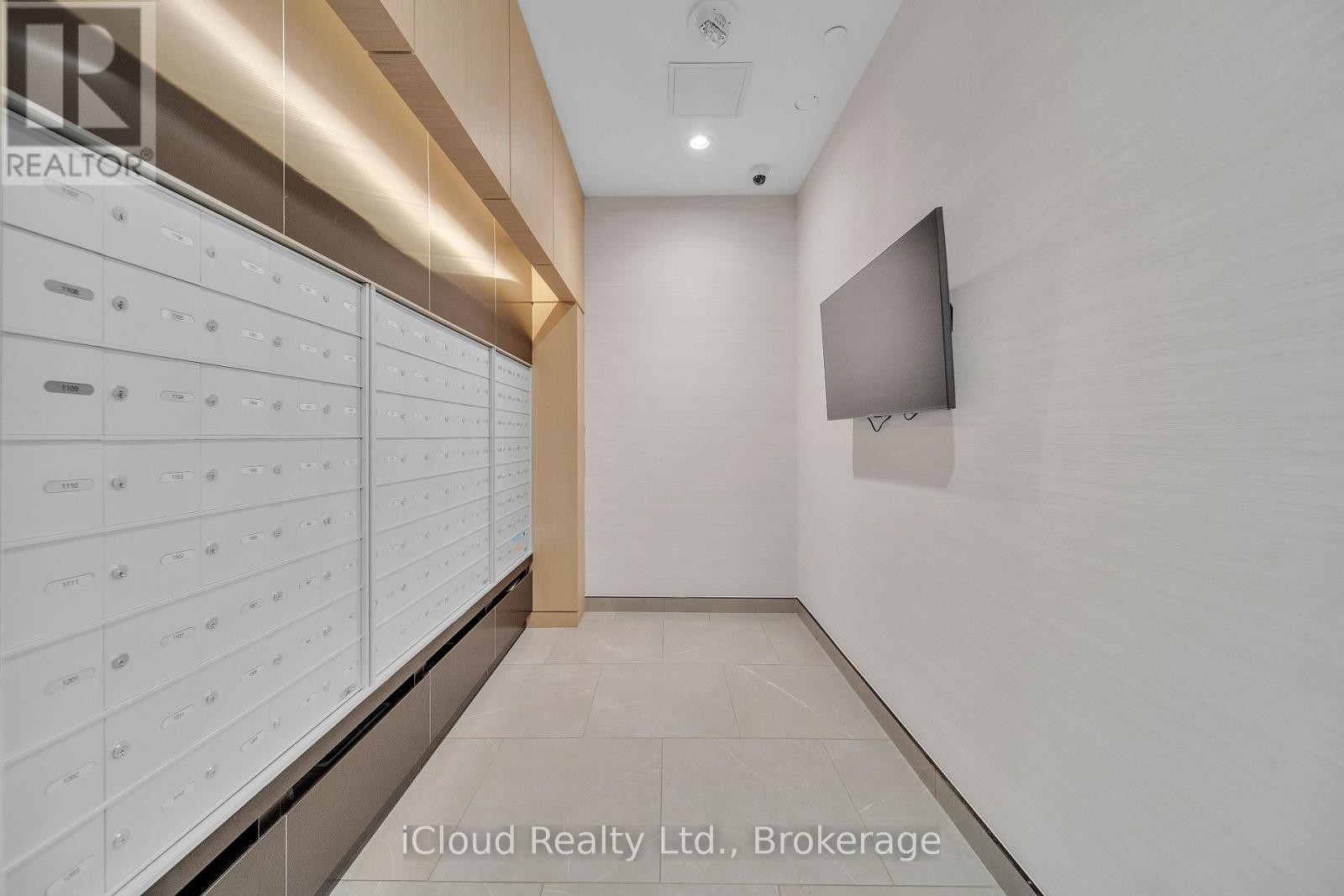 












709 - 215 VETERANS DRIVE

,
Brampton (Northwest Brampton),




Ontario
L7A4S6

