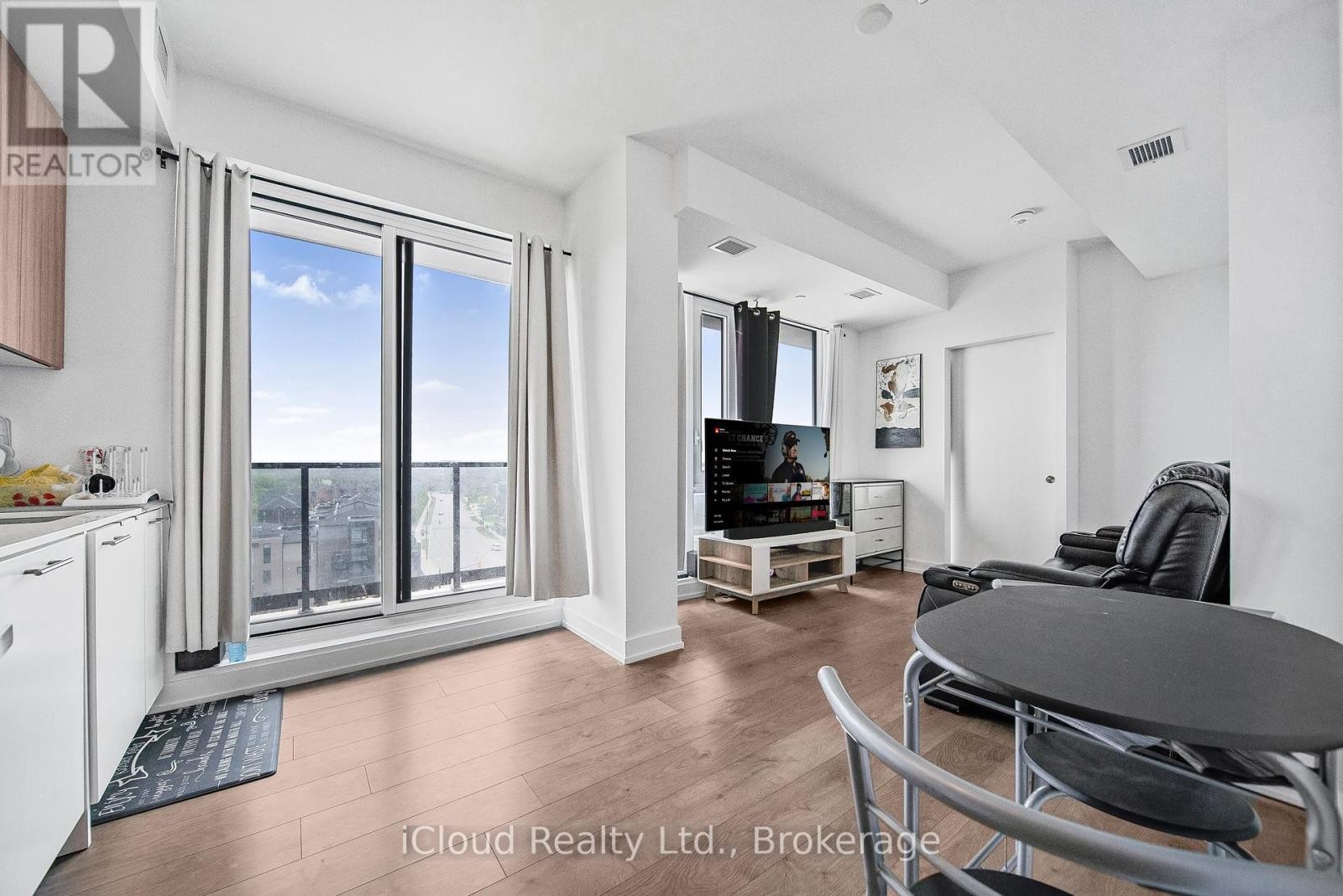 












709 - 215 VETERANS DRIVE

,
Brampton (Northwest Brampton),




Ontario
L7A4S6

