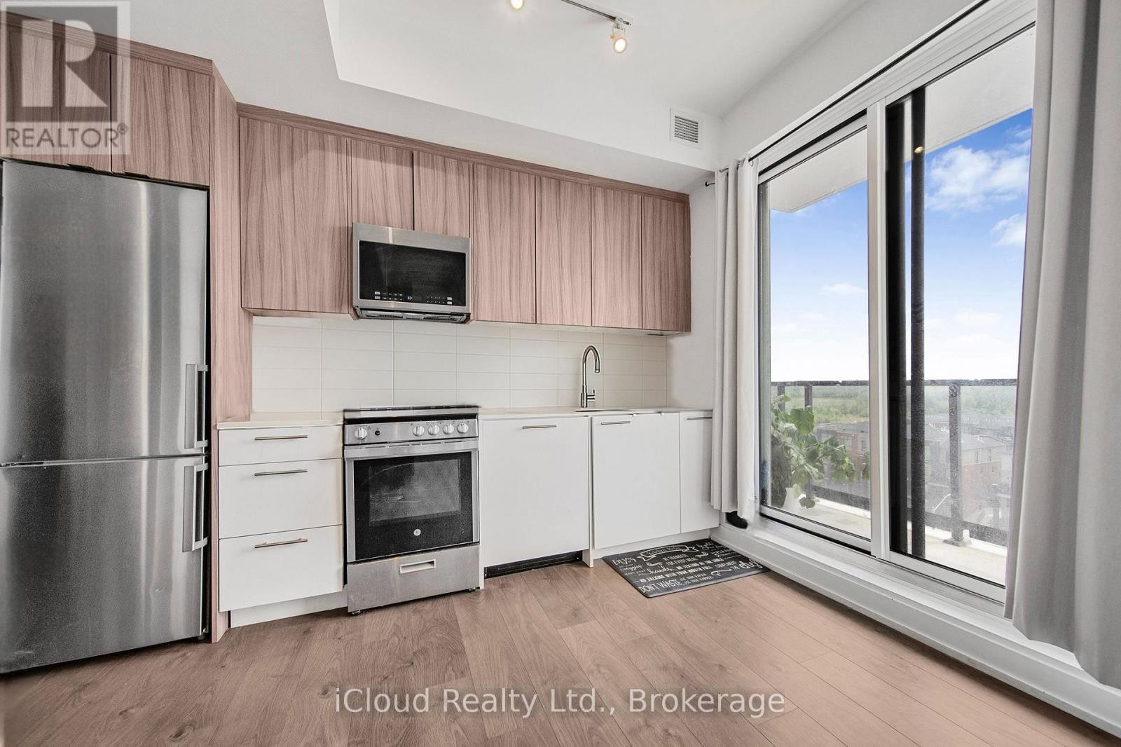 












709 - 215 VETERANS DRIVE

,
Brampton (Northwest Brampton),




Ontario
L7A4S6

