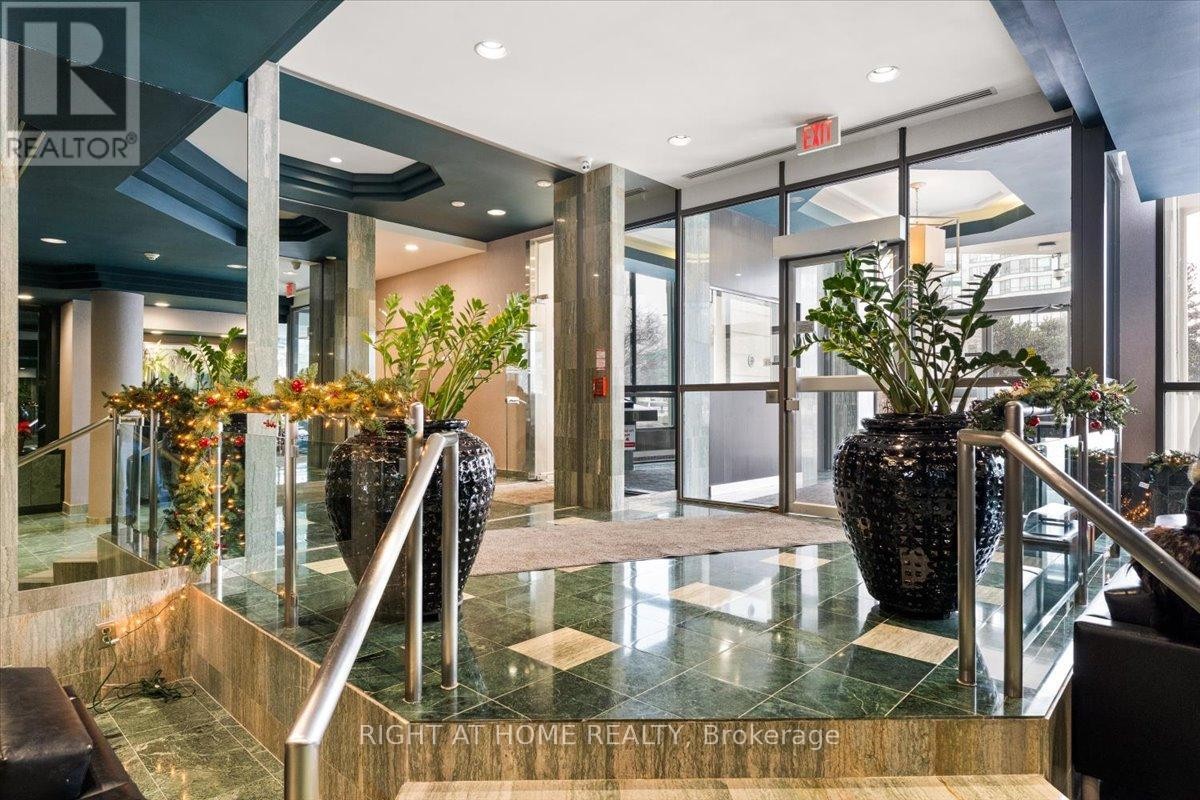 












1105 - 4450 TUCANA COURT

,
Mississauga (Hurontario),




Ontario
L5R3R4

