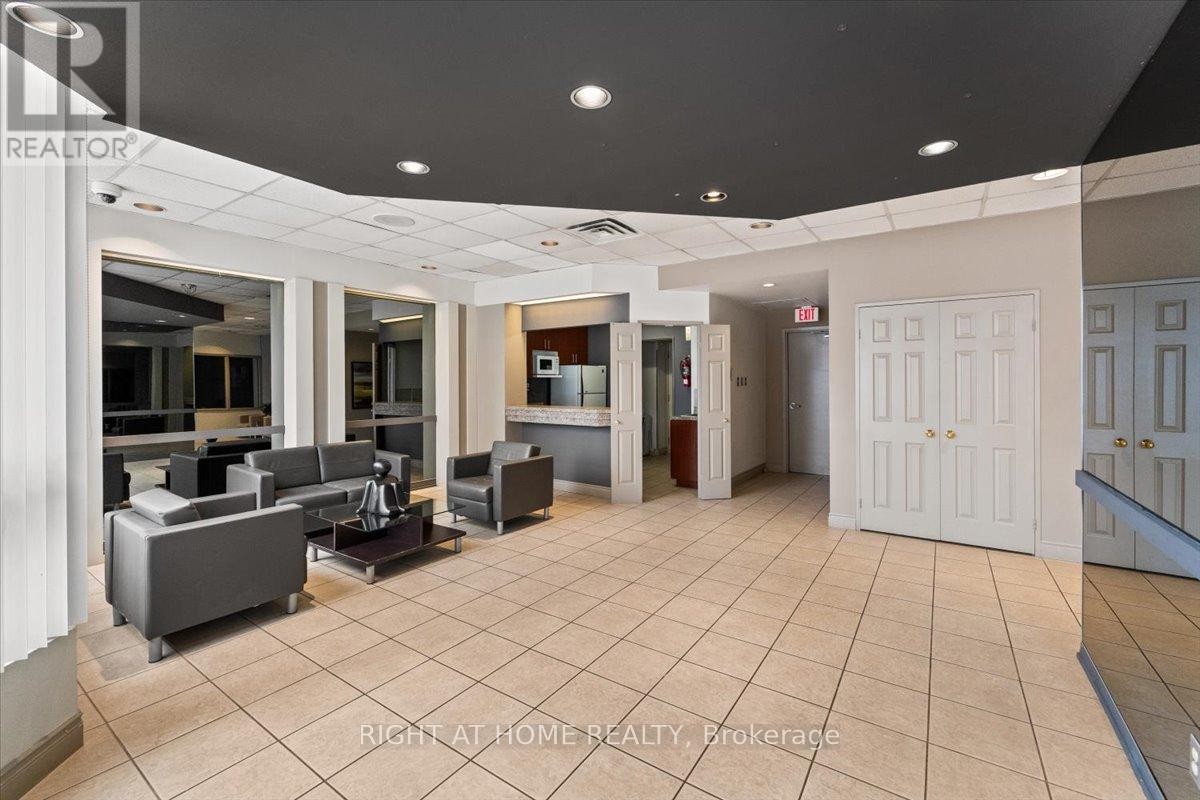 












1105 - 4450 TUCANA COURT

,
Mississauga (Hurontario),




Ontario
L5R3R4

