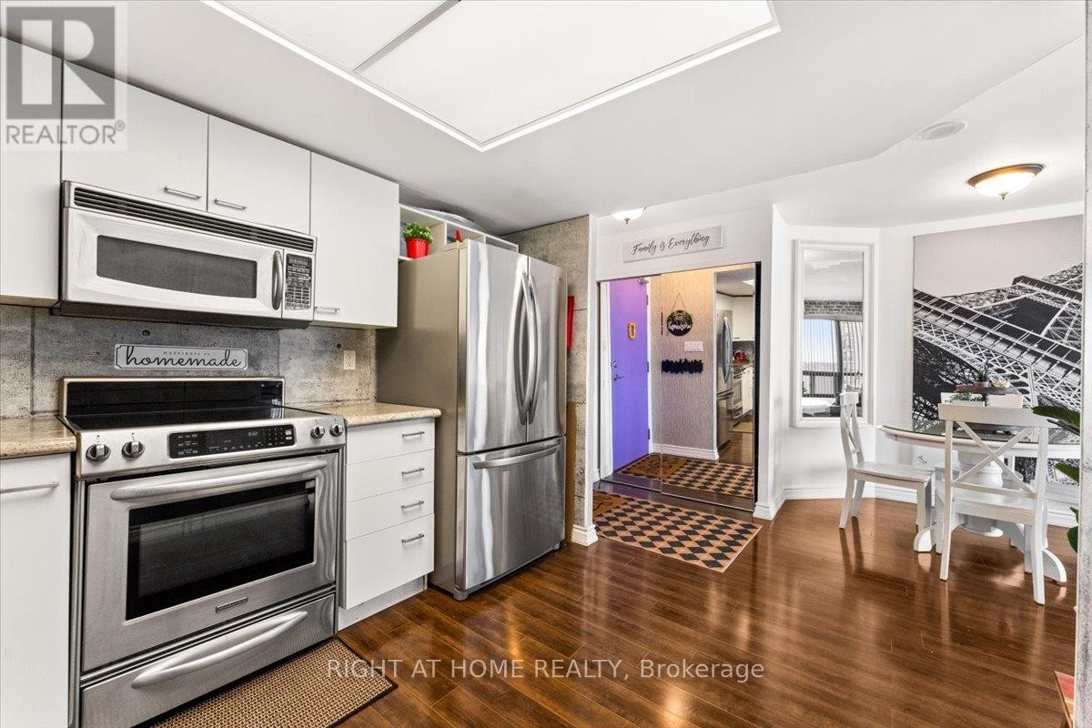 












1105 - 4450 TUCANA COURT

,
Mississauga (Hurontario),




Ontario
L5R3R4

