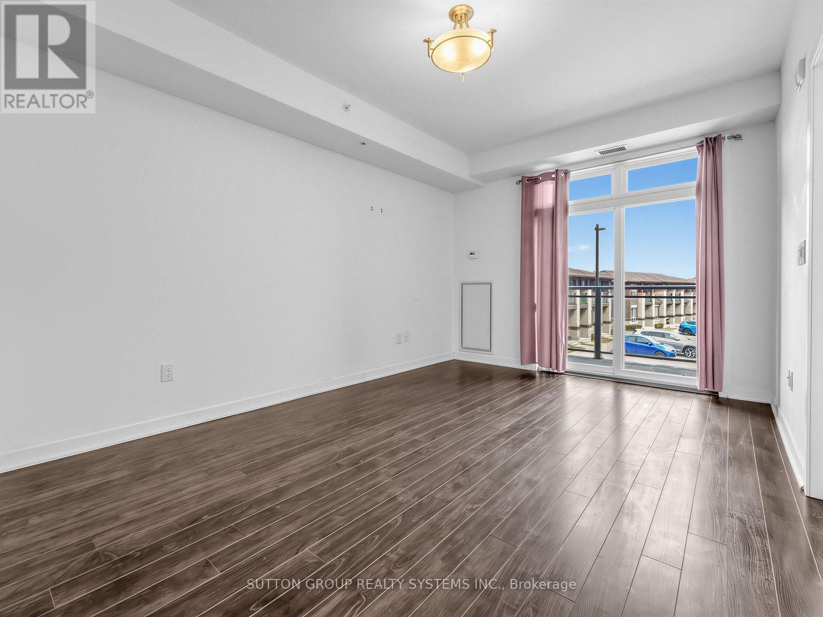 












220 - 5020 CORPORATE DRIVE

,
Burlington (Uptown),




Ontario
L7L0H7

