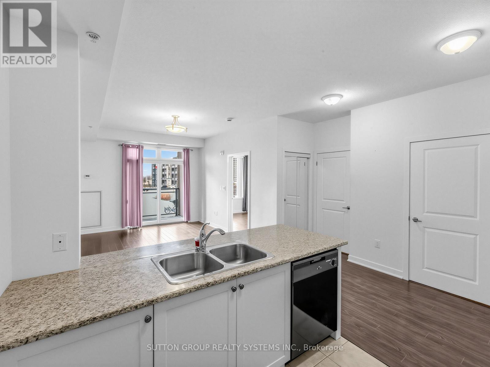 












220 - 5020 CORPORATE DRIVE

,
Burlington (Uptown),




Ontario
L7L0H7

