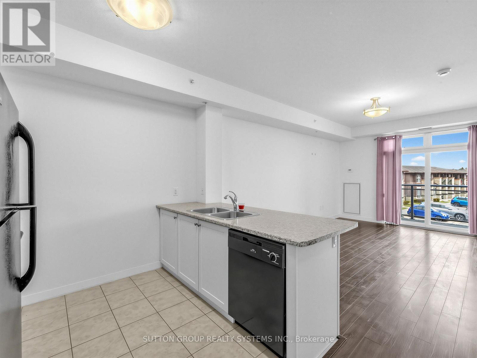 












220 - 5020 CORPORATE DRIVE

,
Burlington (Uptown),




Ontario
L7L0H7

