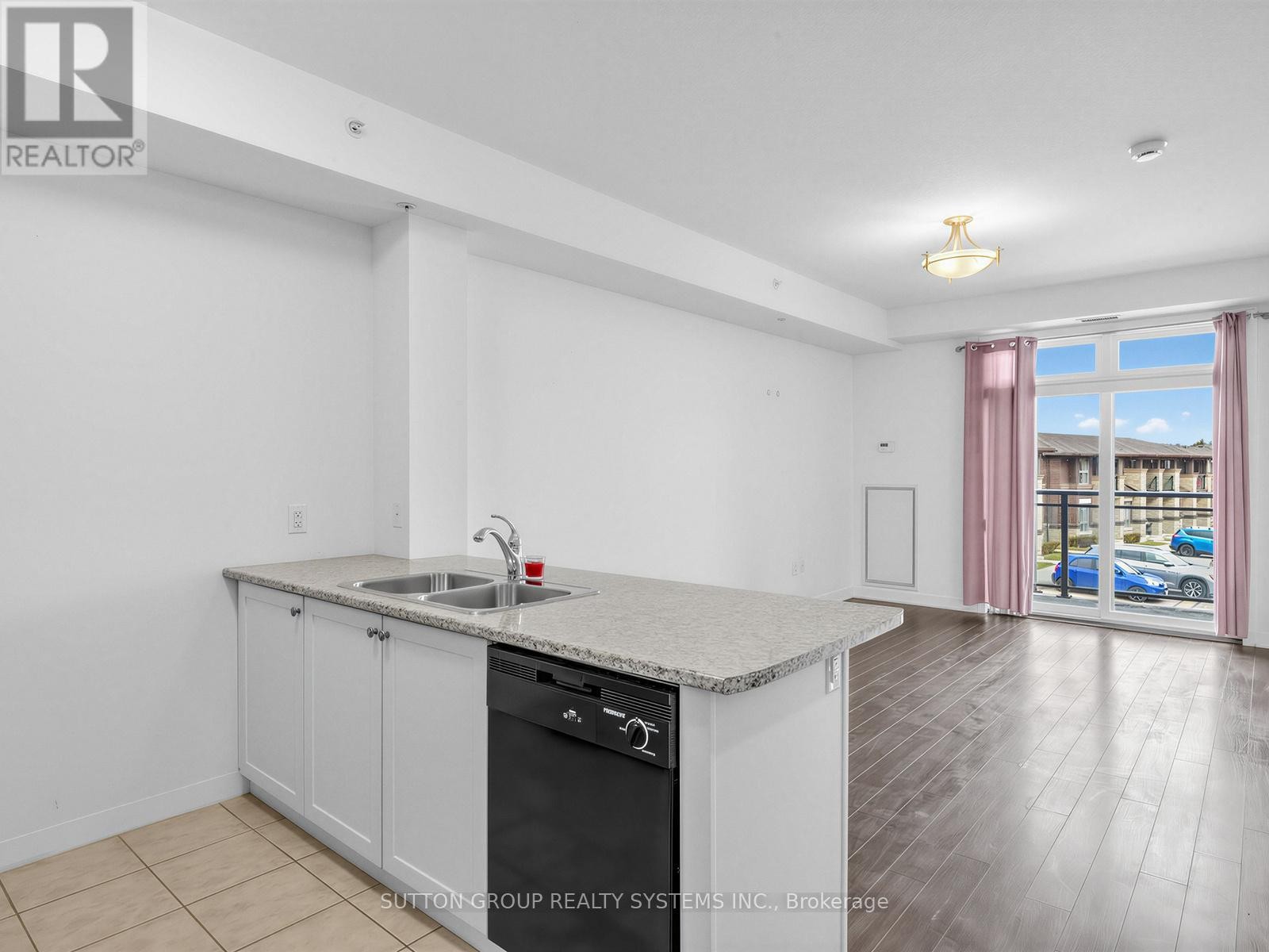 












220 - 5020 CORPORATE DRIVE

,
Burlington (Uptown),




Ontario
L7L0H7

