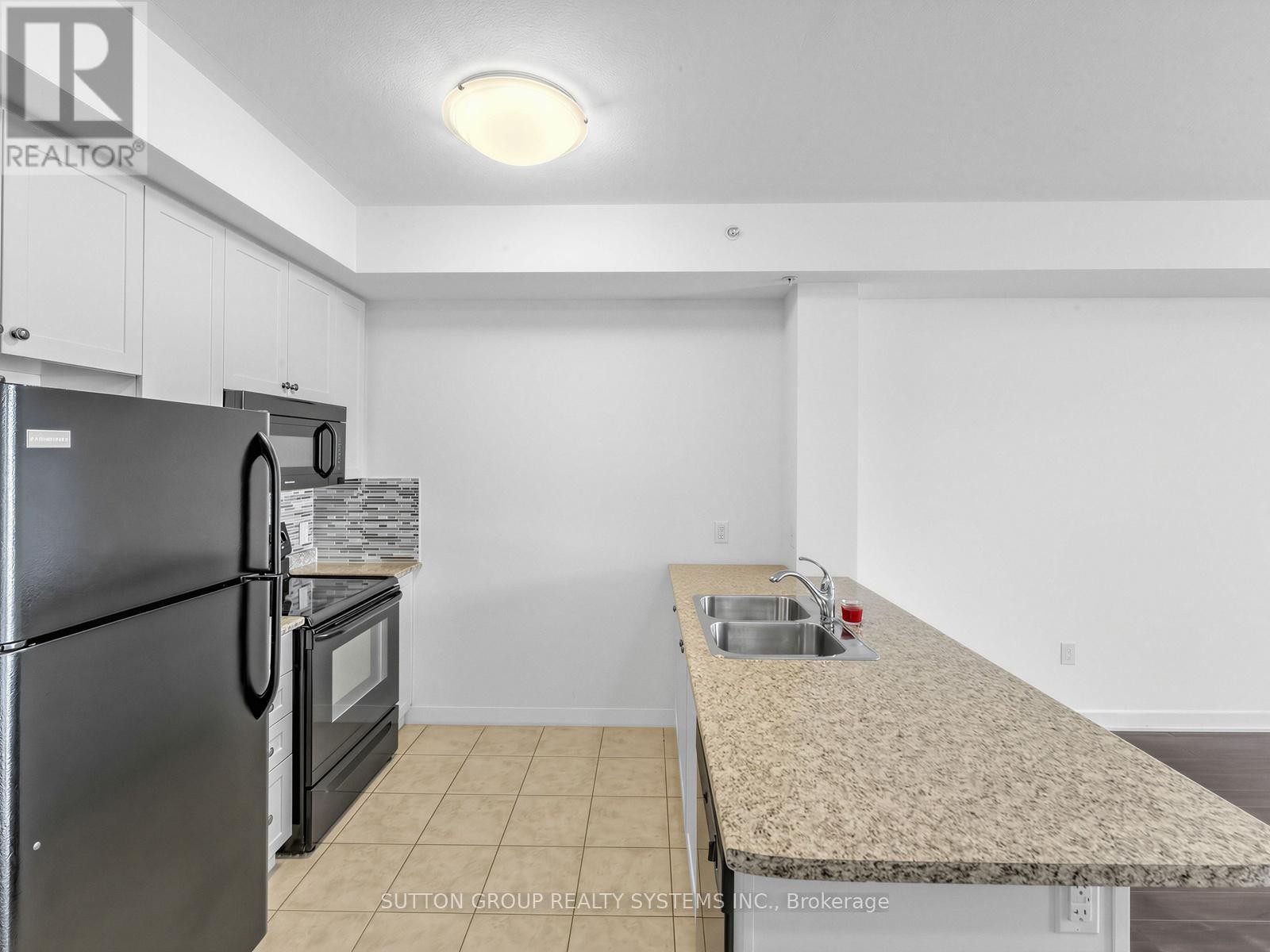 












220 - 5020 CORPORATE DRIVE

,
Burlington (Uptown),




Ontario
L7L0H7

