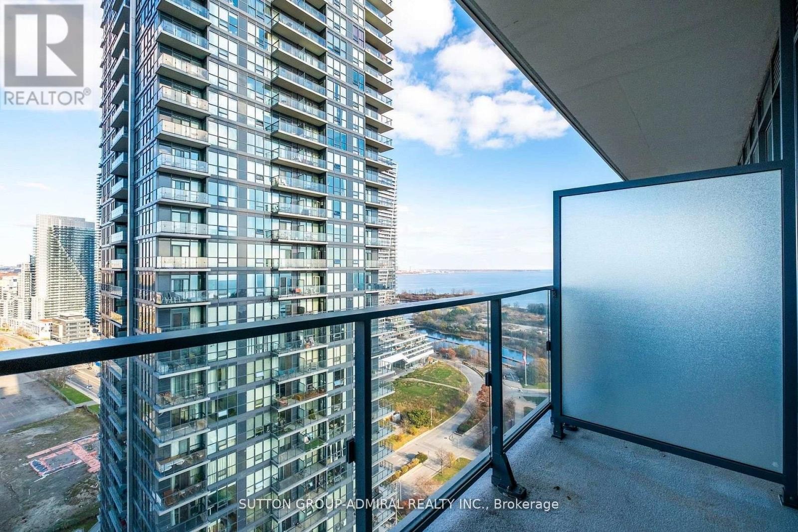 












3010 - 2212 LAKE SHORE BOULEVARD W

,
Toronto (Mimico),




Ontario
M8V0C2

