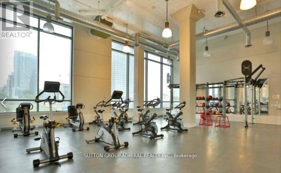 












3010 - 2212 LAKE SHORE BOULEVARD W

,
Toronto (Mimico),




Ontario
M8V0C2

