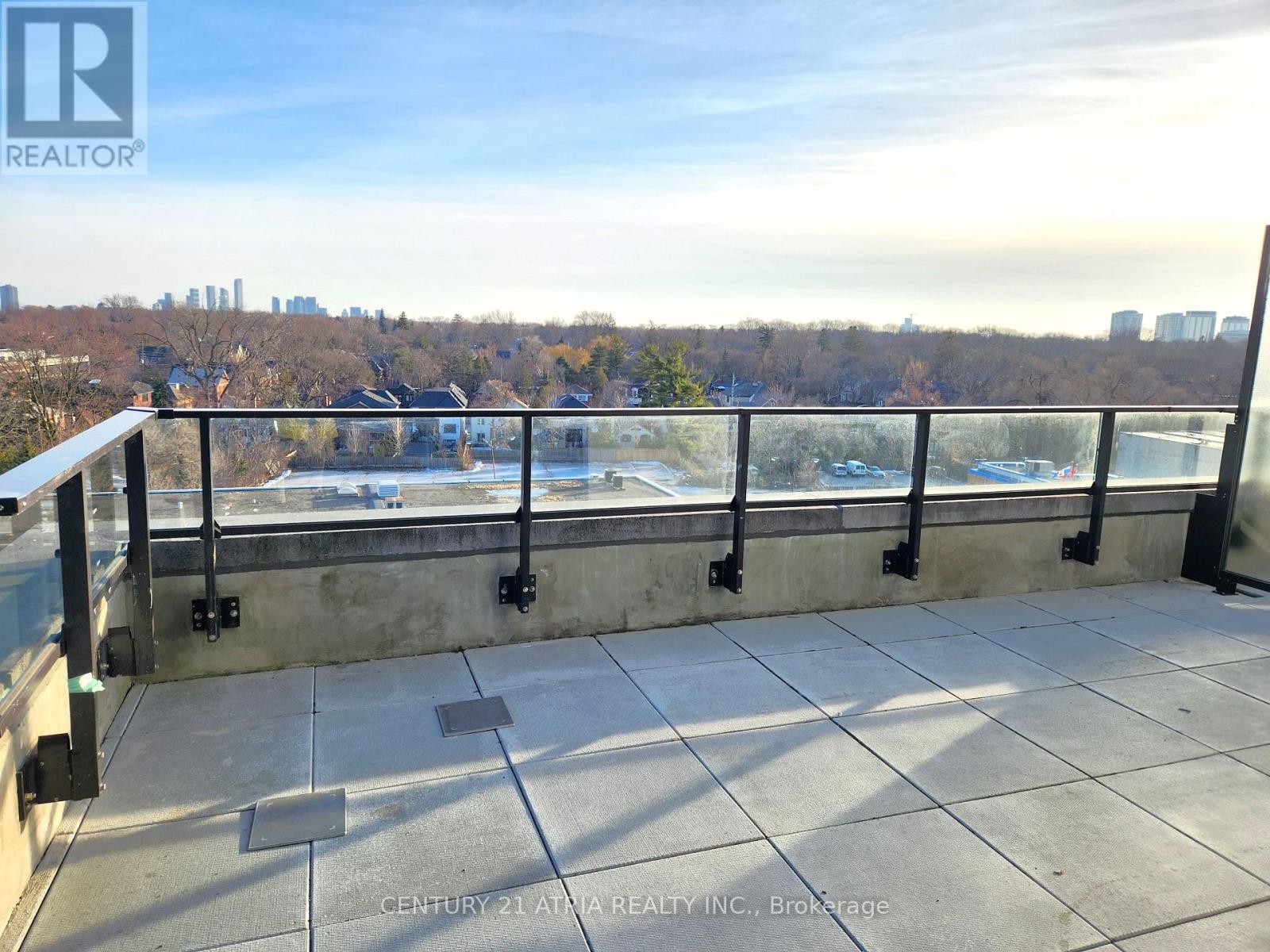 












604 - 4208 DUNDAS STREET W

,
Toronto (Edenbridge-Humber Valley),




Ontario
M8X1Y6

