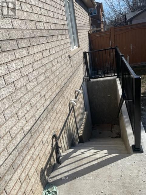 












BASEMENT - 3194 WORLD SERIES COURT

,
Mississauga (Meadowvale),




Ontario
L5N7N8

