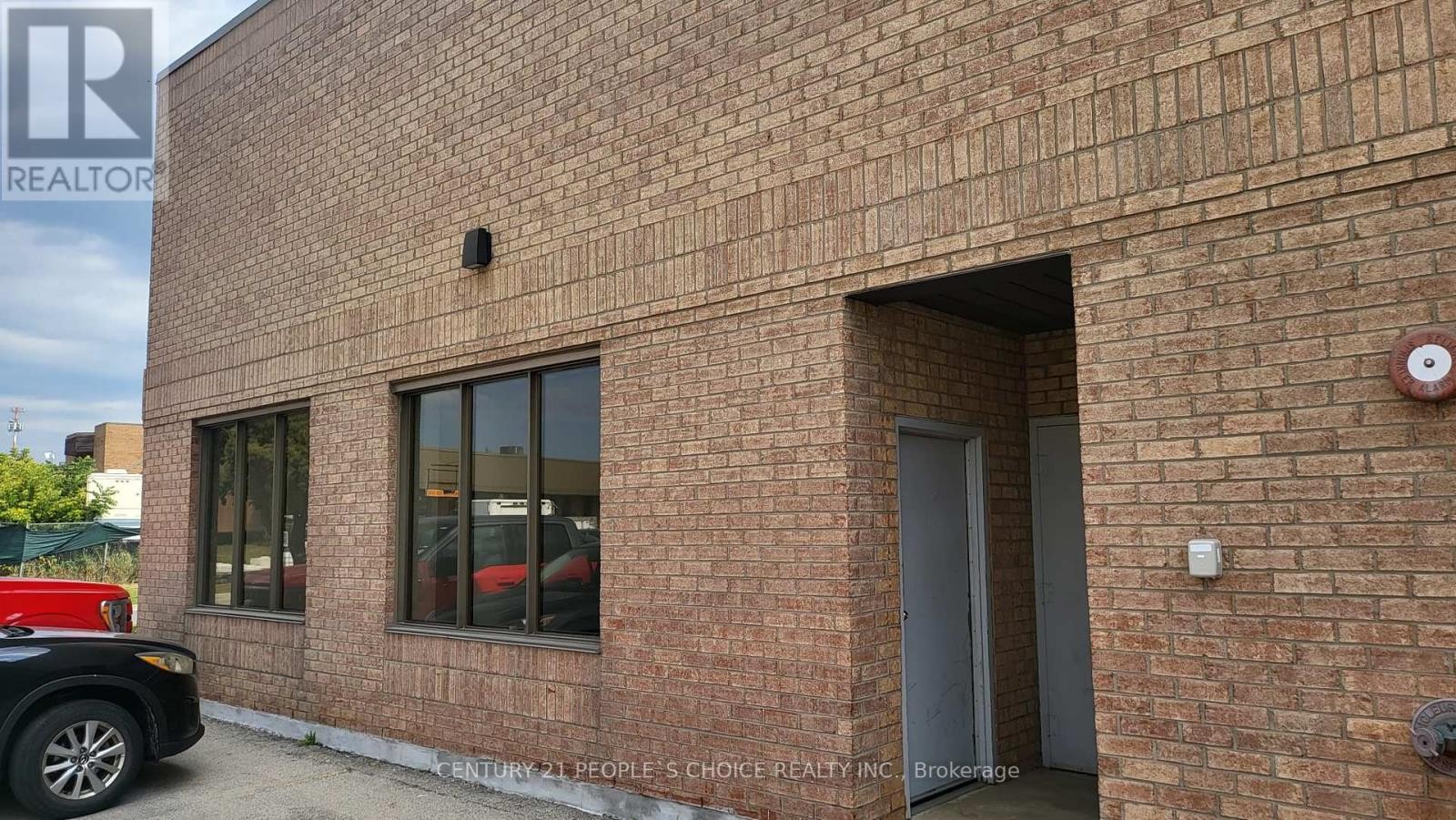 












# A - 1135 CRESTLAWN DRIVE

,
Mississauga (Northeast),




Ontario
L4W1A7

