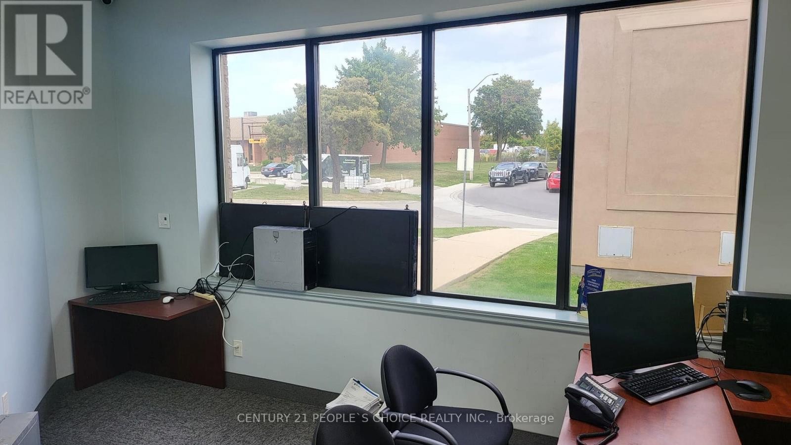 












# A - 1135 CRESTLAWN DRIVE

,
Mississauga (Northeast),




Ontario
L4W1A7

