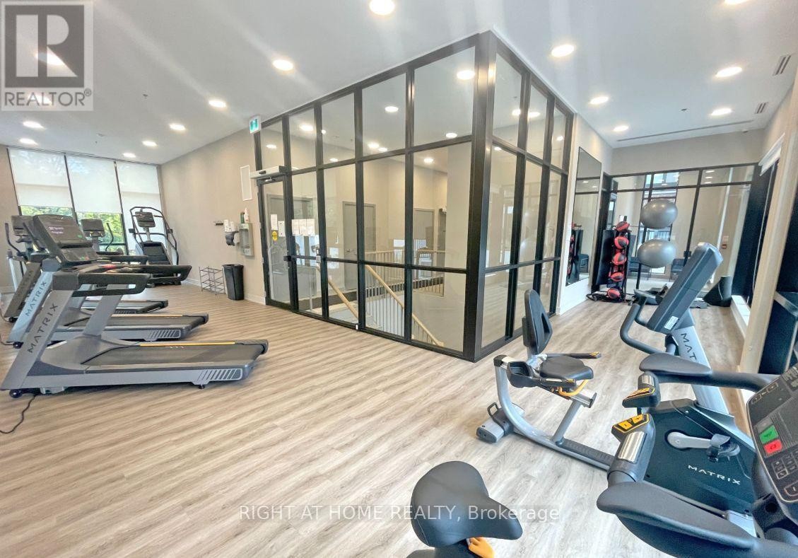 












503 - 135 CANON JACKSON DRIVE

,
Toronto (Brookhaven-Amesbury),




Ontario
M6M0C3

