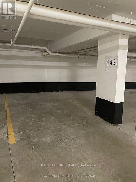 












503 - 135 CANON JACKSON DRIVE

,
Toronto (Brookhaven-Amesbury),




Ontario
M6M0C3

