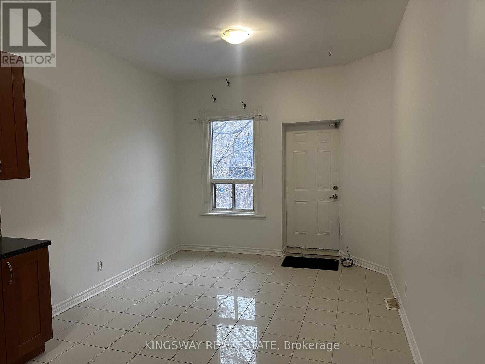 












2B - 1504 QUEEN STREET W

,
Toronto (Roncesvalles),




Ontario
M6R1A4

