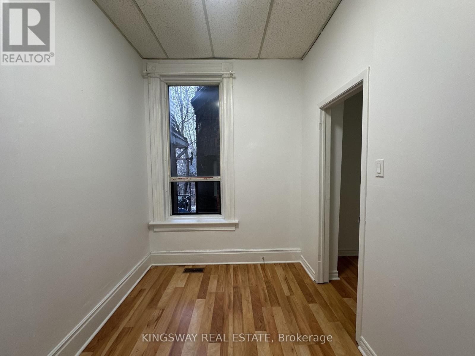 












2B - 1504 QUEEN STREET W

,
Toronto (Roncesvalles),




Ontario
M6R1A4

