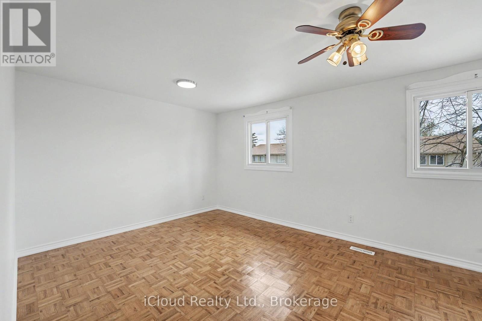 












62 - 81 HANSEN ROAD

,
Brampton (Madoc),




Ontario
L6V3C7

