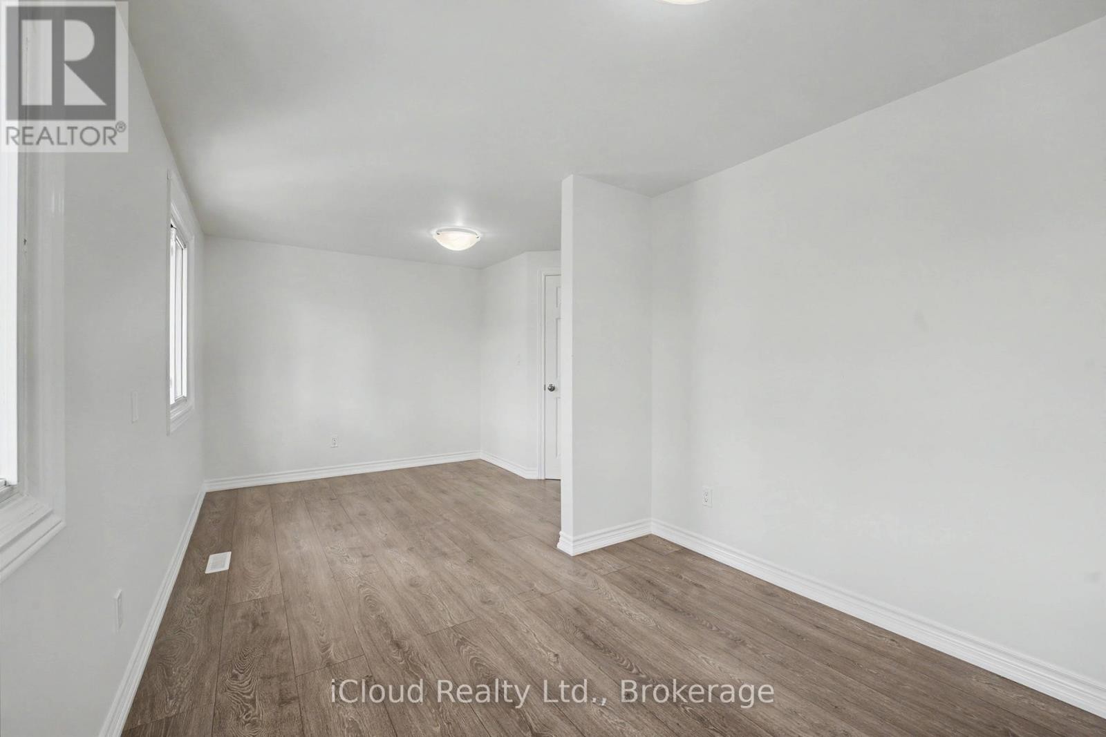 












62 - 81 HANSEN ROAD

,
Brampton (Madoc),




Ontario
L6V3C7


