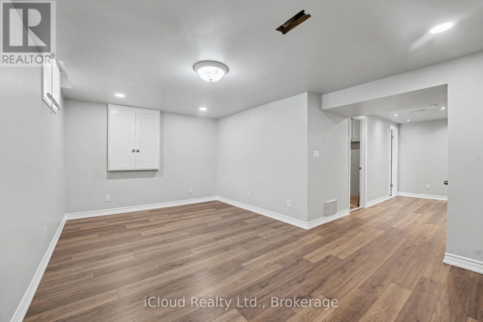 












62 - 81 HANSEN ROAD

,
Brampton (Madoc),




Ontario
L6V3C7

