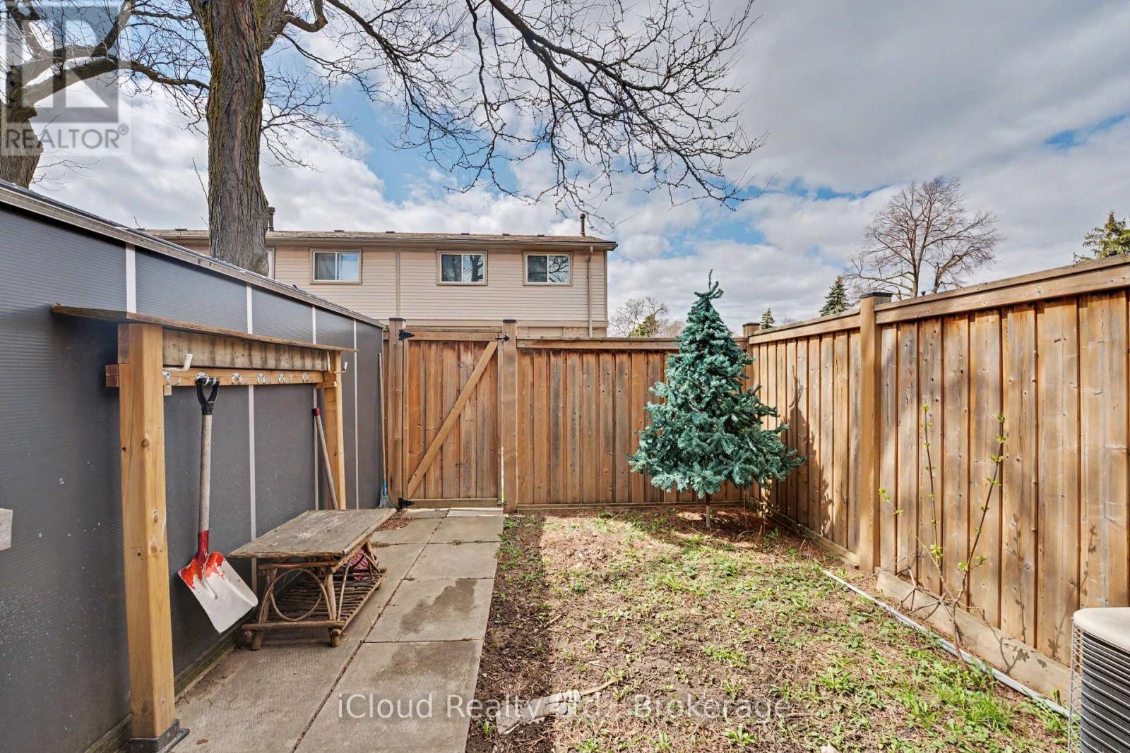 












62 - 81 HANSEN ROAD

,
Brampton (Madoc),




Ontario
L6V3C7

